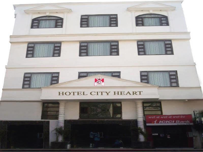 Hotel City Heart Amritsar Exterior photo